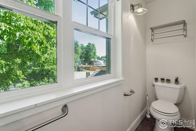 1944 Arapahoe Ave Unit A, Boulder, CO 80302 - bathroom featuring baseboards and toilet