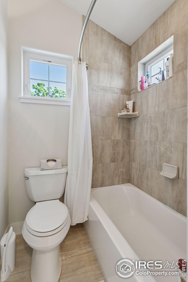 1944 Arapahoe Ave Unit A, Boulder, CO 80302 - full bath with toilet and shower / tub combo with curtain