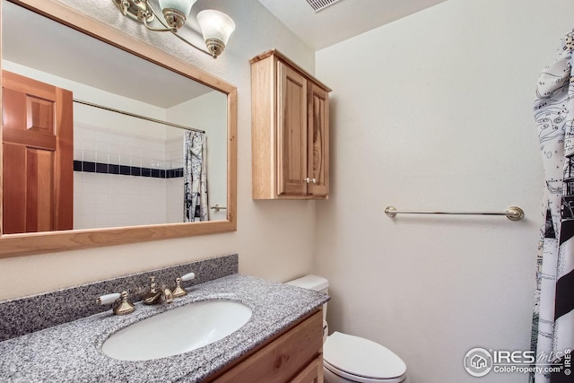10947 W 100th Dr, Westminster, CO 80021 - full bath featuring vanity and a shower with curtain