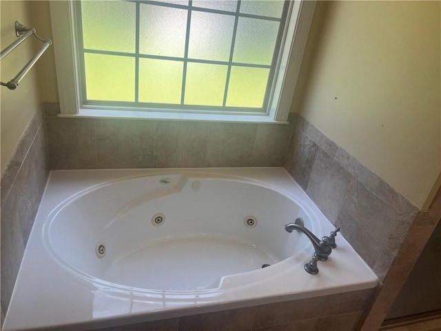 116 Bartram Trl, Blackshear, GA 31516 - bathroom with a tub with jets