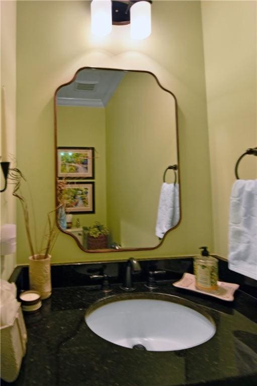 1902 Mariners Cir, Saint Simons Island, GA 31522 - bathroom with a sink
