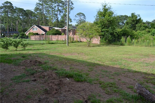 1308 Dean Dr, Waycross, GA 31501 - view of yard