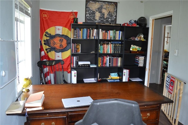 1308 Dean Dr, Waycross, GA 31501 - home office with plenty of natural light