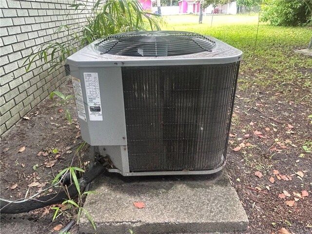 2627 Cleburne St, Brunswick, GA 31520 - exterior view of cooling unit