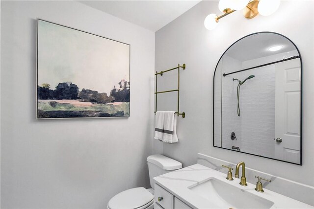 bedroom featuring crown molding, ceiling fan, and carpet floors