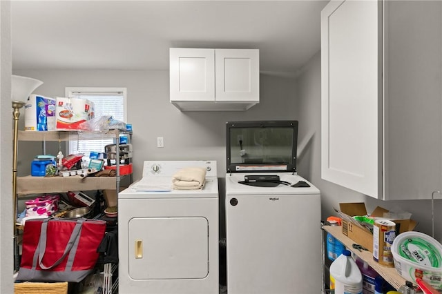 2388 Waycross Hwy, Jesup, GA 31545 - laundry area featuring separate washer and dryer and cabinet space