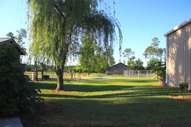 2204 Gibbs St, Waycross, GA 31503 - view of grassy yard