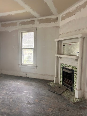 view of unfurnished living room