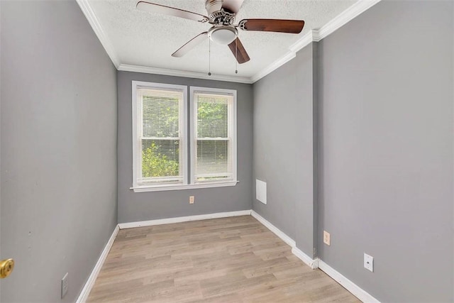 4180 Whitlock St, Brunswick, GA 31520 - empty room featuring ornamental molding, a ceiling fan, light wood-type flooring, and a textured ceiling
