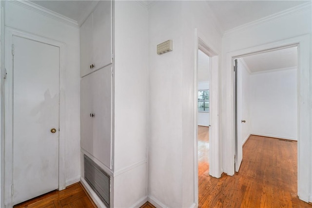 101 Forrest Ave, Waycross, GA 31501 - hall featuring wood finished floors and ornamental molding