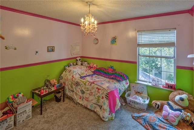 bedroom featuring carpet flooring, a notable chandelier, ornamental molding, and a textured ceiling