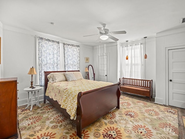 bedroom featuring ceiling fan