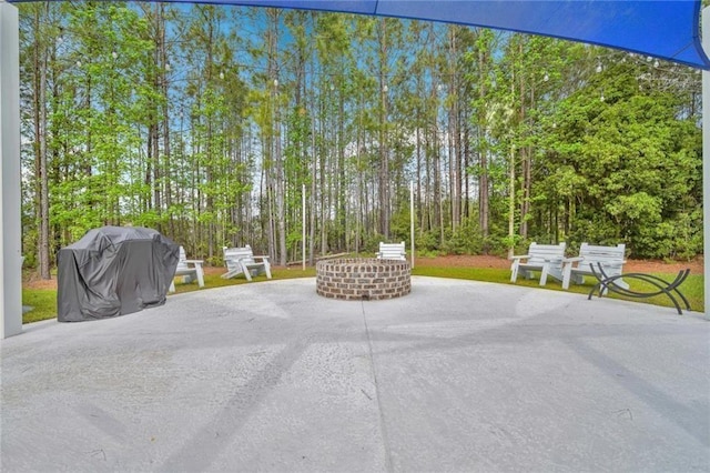 62 Wellington Cir, Brunswick, GA 31525 - view of patio featuring grilling area