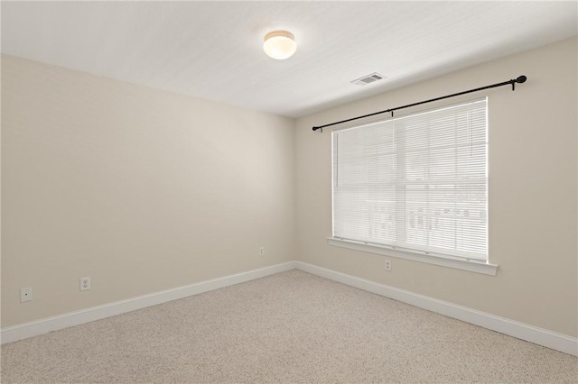 91 Screven St, Darien, GA 31305 - unfurnished room with baseboards