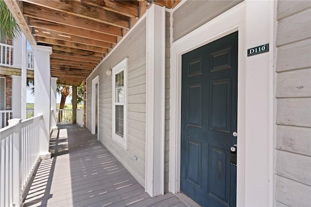 91 Screven St, Darien, GA 31305 - view of exterior entry with covered porch