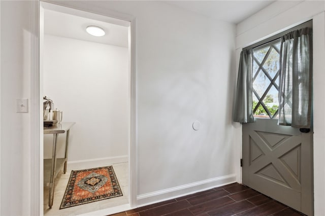 208 Bishop Cir, Saint Marys, GA 31558 - bathroom featuring baseboards and wood finished floors