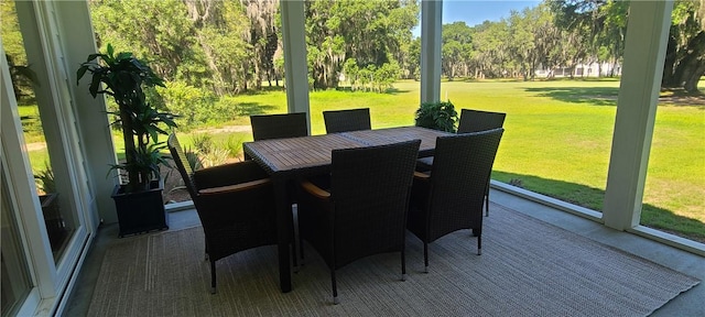 view of sunroom / solarium