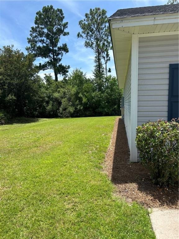 366 Moss Creek Ln, Brunswick, GA 31520 - view of grassy yard