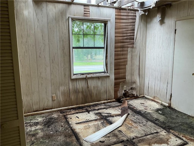 2608 Winchester Dr, Waycross, GA 31501 - view of unfurnished room