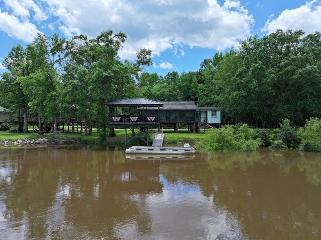 315 Getaway Ln NE, Surrency, GA 31563