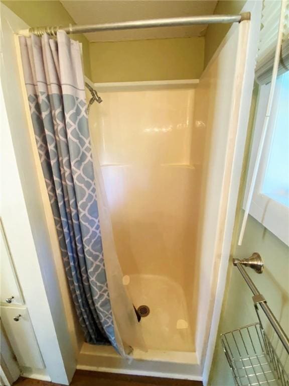 903 Atlantic Ave, Waycross, GA 31501 - bathroom featuring a shower stall