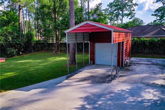 1206 Morningside Dr, Waycross, GA 31501 - exterior space with driveway and a carport