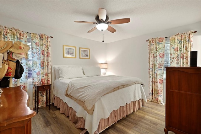 1152 Julienton Lndg NE, Townsend, GA 31331 - bedroom with wood finished floors and a ceiling fan