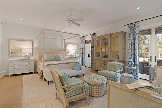 bedroom with access to exterior, light hardwood / wood-style flooring, ceiling fan, and ornamental molding