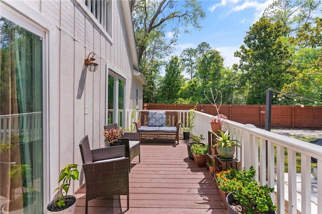 686 S Fourth St, Jesup, GA 31545 - deck with a fenced backyard