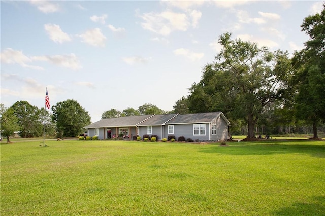 313 White Pine Highway, Nicholls, GA 31554 - ranch-style house with a front lawn