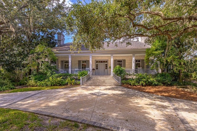 view of front of property with a porch