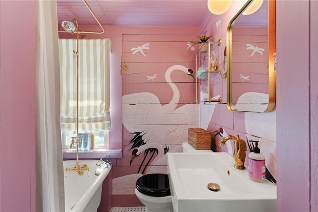 405 Everett St, Saint Simons Island, GA 31522 - bathroom with a bath and a shower