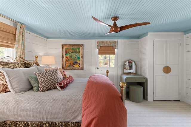 405 Everett St, Saint Simons Island, GA 31522 - bedroom featuring ceiling fan