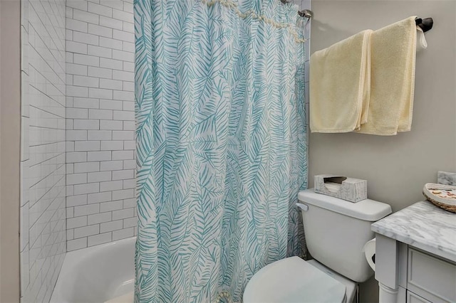 246 Alabama St, Saint Simons Island, GA 31522 - bathroom featuring shower / tub combo with curtain, vanity, and toilet