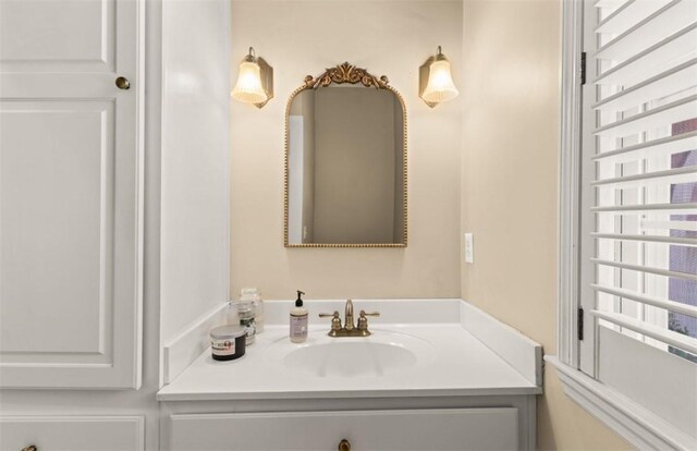 704 Dungeness, Saint Simons Island, GA 31522 - bathroom with vanity