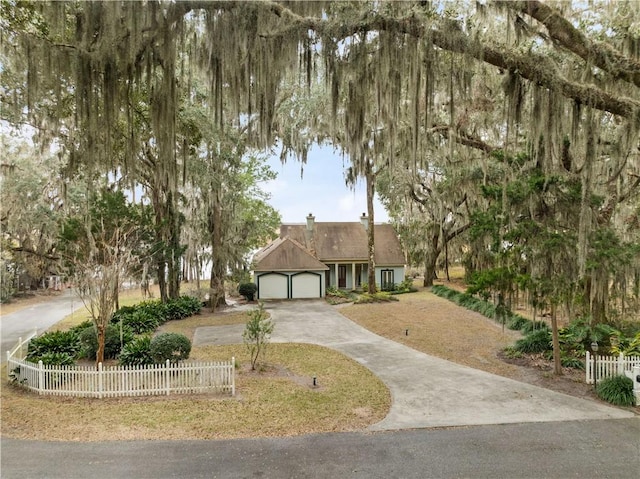 view of front facade with a garage