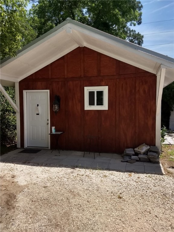 exterior space with an outbuilding