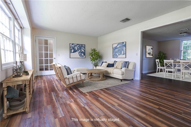 140 Belle Point Pkwy, Brunswick, GA 31525 - living room with wood finished floors and a textured ceiling