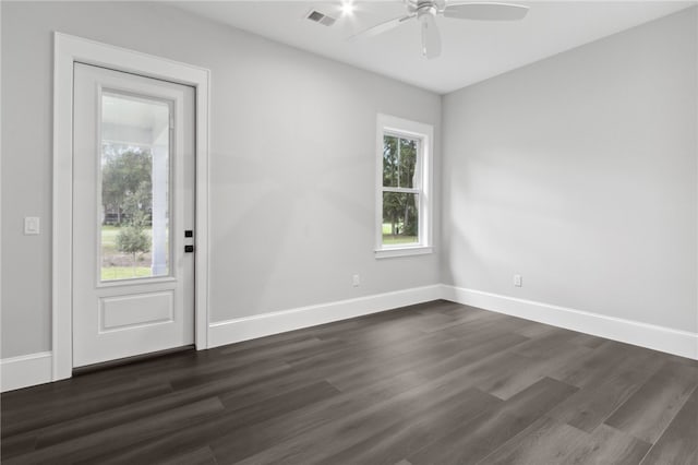 entryway featuring ceiling fan and dark hardwood / wood-style floors