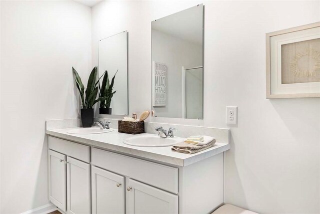 bathroom with vanity