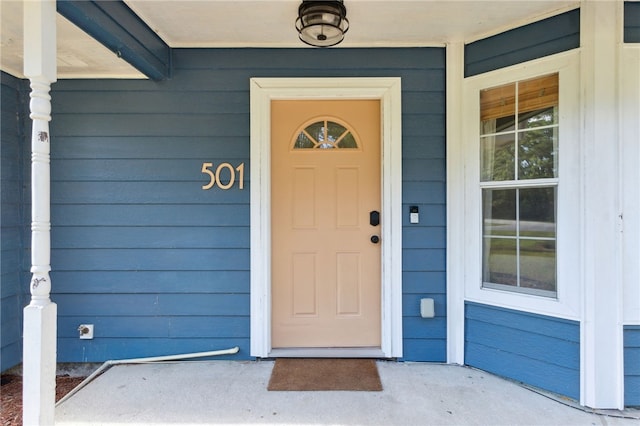 501 W Hall St, Saint Marys, GA 31558 - view of exterior entry with a porch