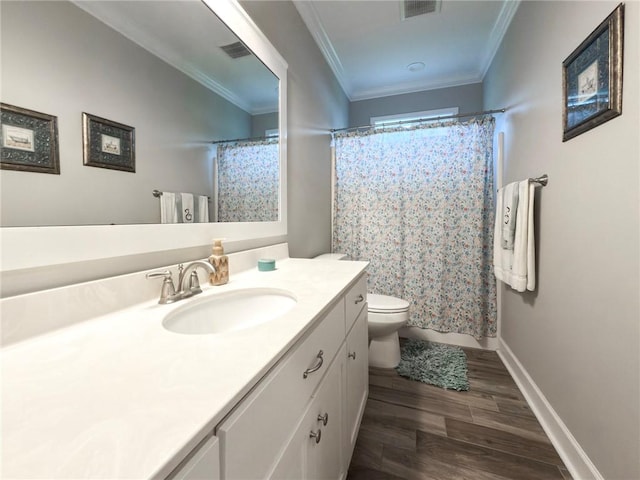 373 Harbour Island Cir, Waverly, GA 31565 - bathroom with vanity, wood finished floors, ornamental molding, and a shower with shower curtain