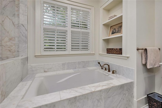 11826 Old Demere Rd, Saint Simons Island, GA 31522 - bathroom featuring a garden tub