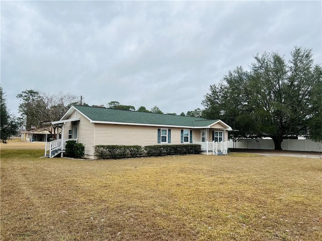 view of front of house with a front yard