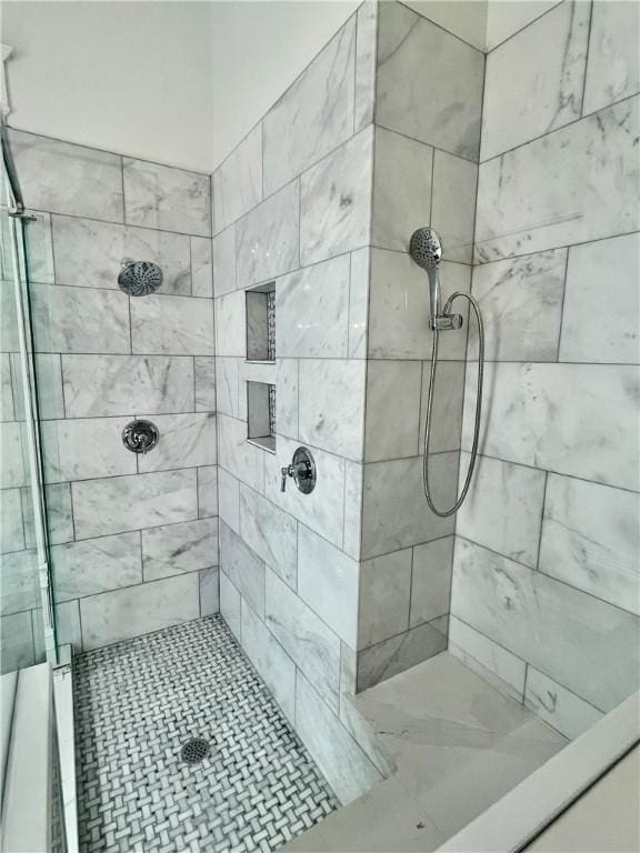 1915 Union St, Brunswick, GA 31520 - bathroom with a stall shower
