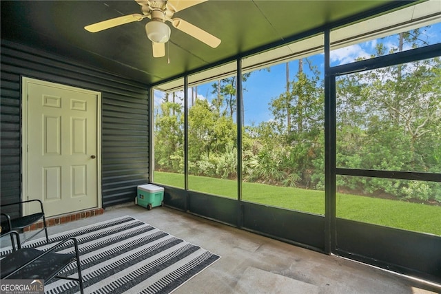 348 Moss Creek Ln, Brunswick, GA 31522 - unfurnished sunroom with ceiling fan