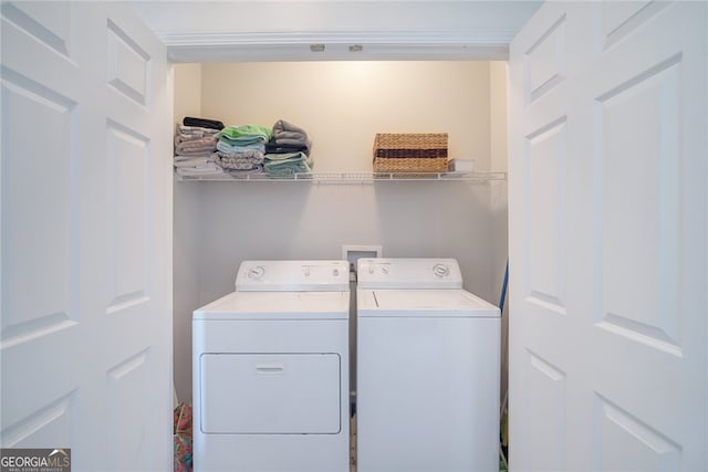 348 Moss Creek Ln, Brunswick, GA 31522 - laundry area featuring washer and clothes dryer