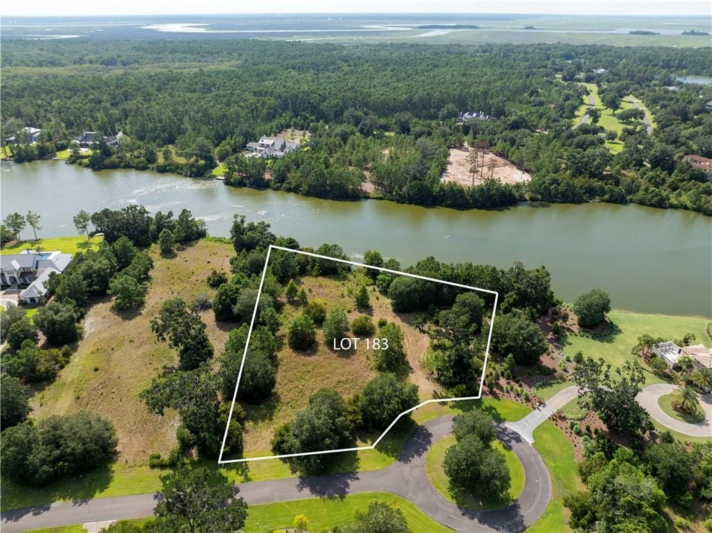 193 Perth Ln, Saint Simons Island, GA 31522