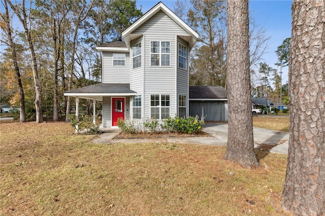 view of front of home featuring a front yard