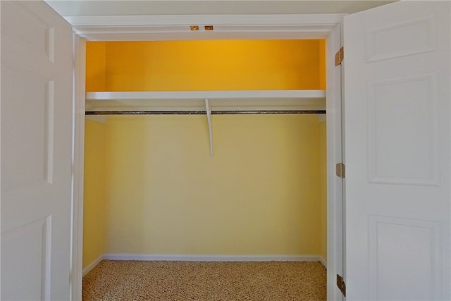 6121 Stoney Brook Dr, Blackshear, GA 31516 - view of closet